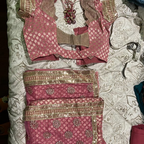 Pink Saree - Picture 1 of 3